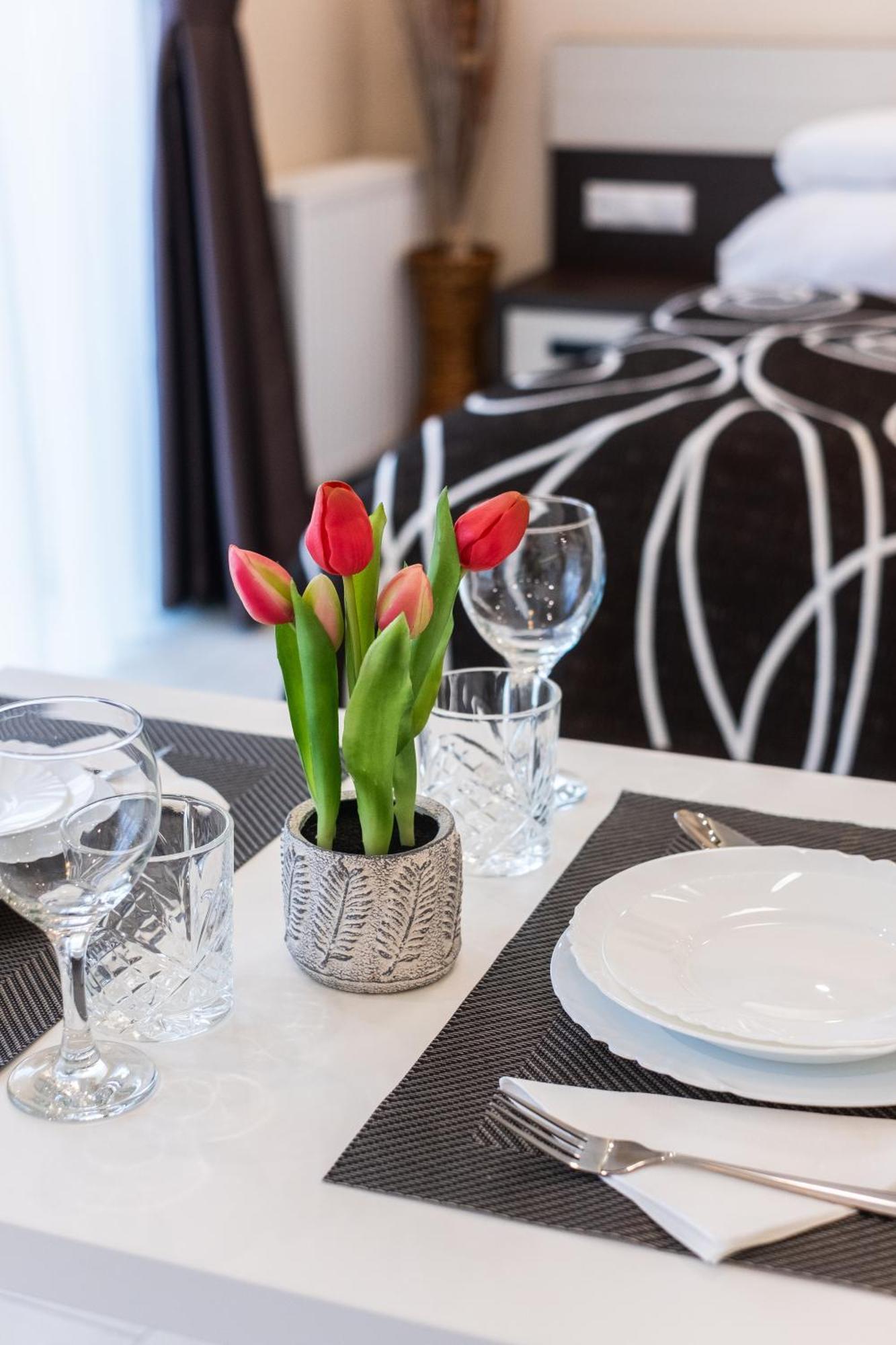 Nemeth Apartmanok Шарвар Екстер'єр фото